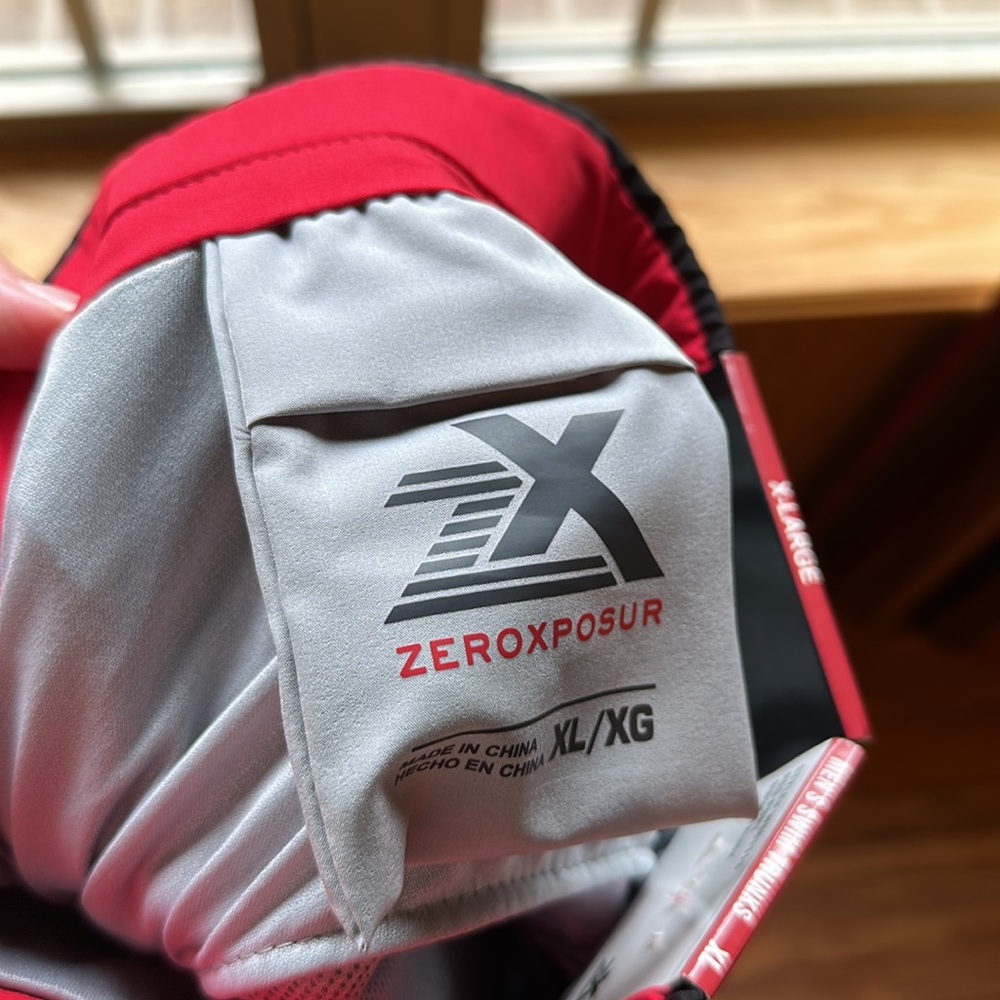 NWT ZeroXposur Men’s Swim Trunks - Picture 8 of 8